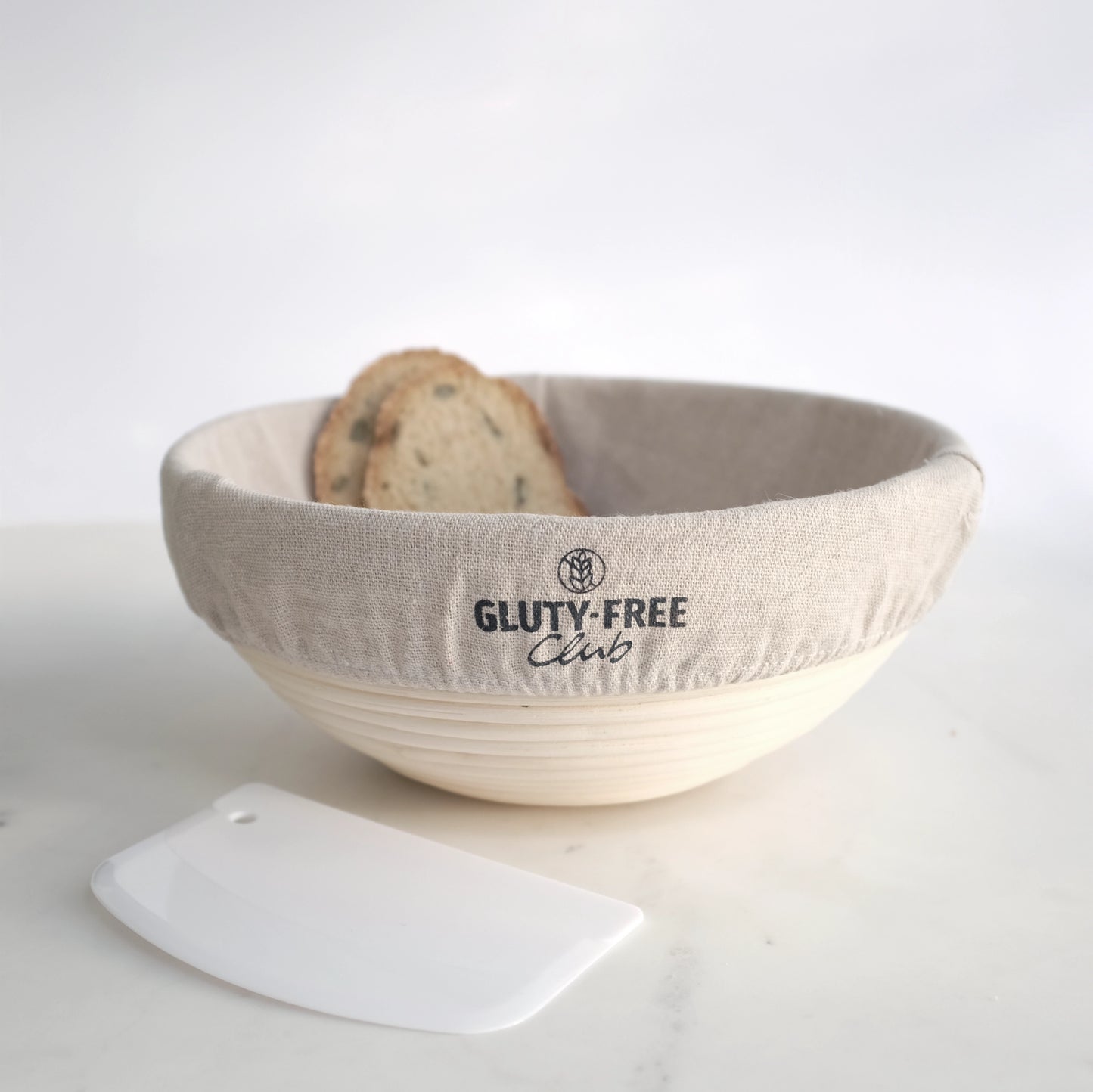 Banneton / Bread basket round, gluten-free only, with scraper