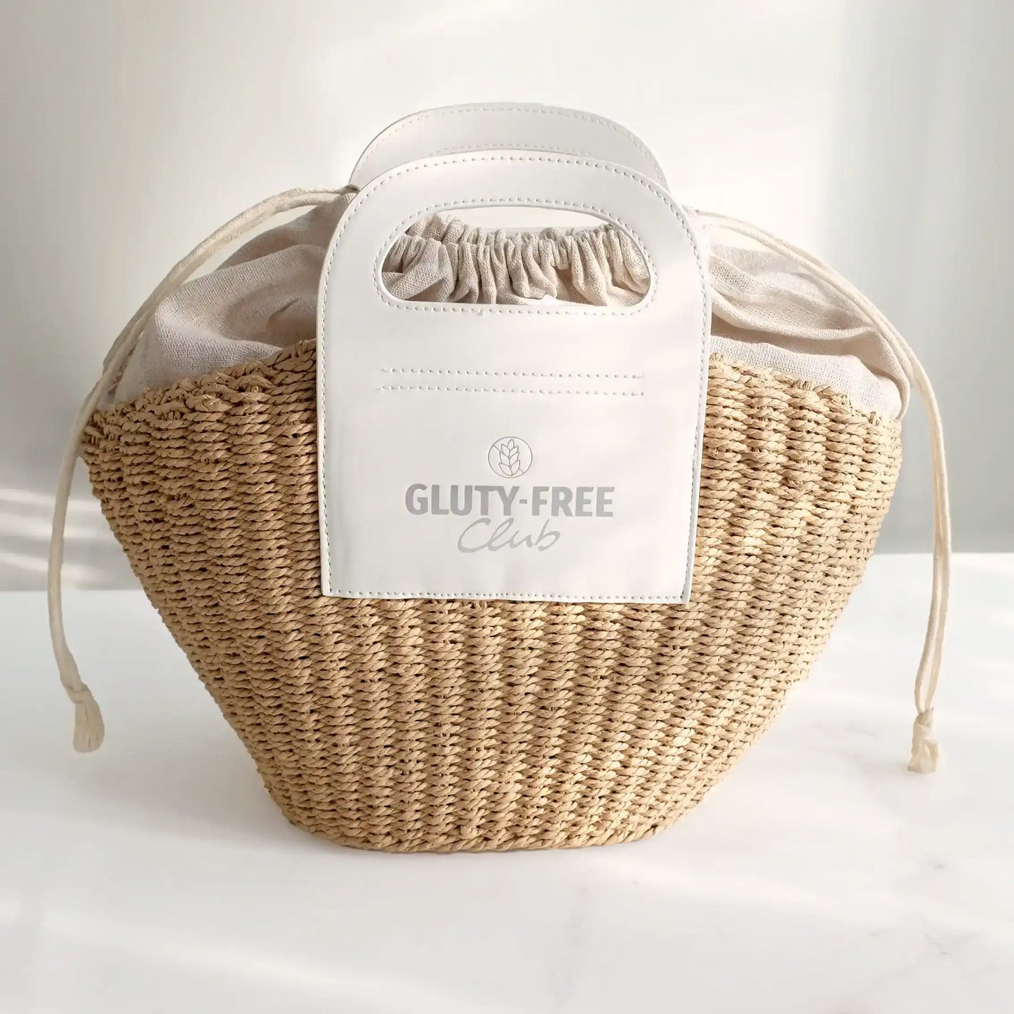 Isolierte Korbtasche